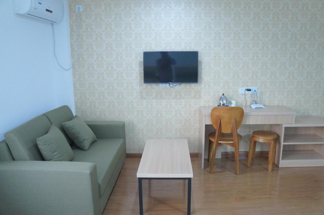 Huifeng Hotel Шанхай Екстериор снимка