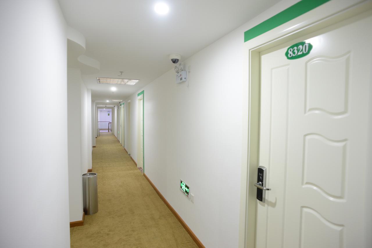 Huifeng Hotel Шанхай Екстериор снимка