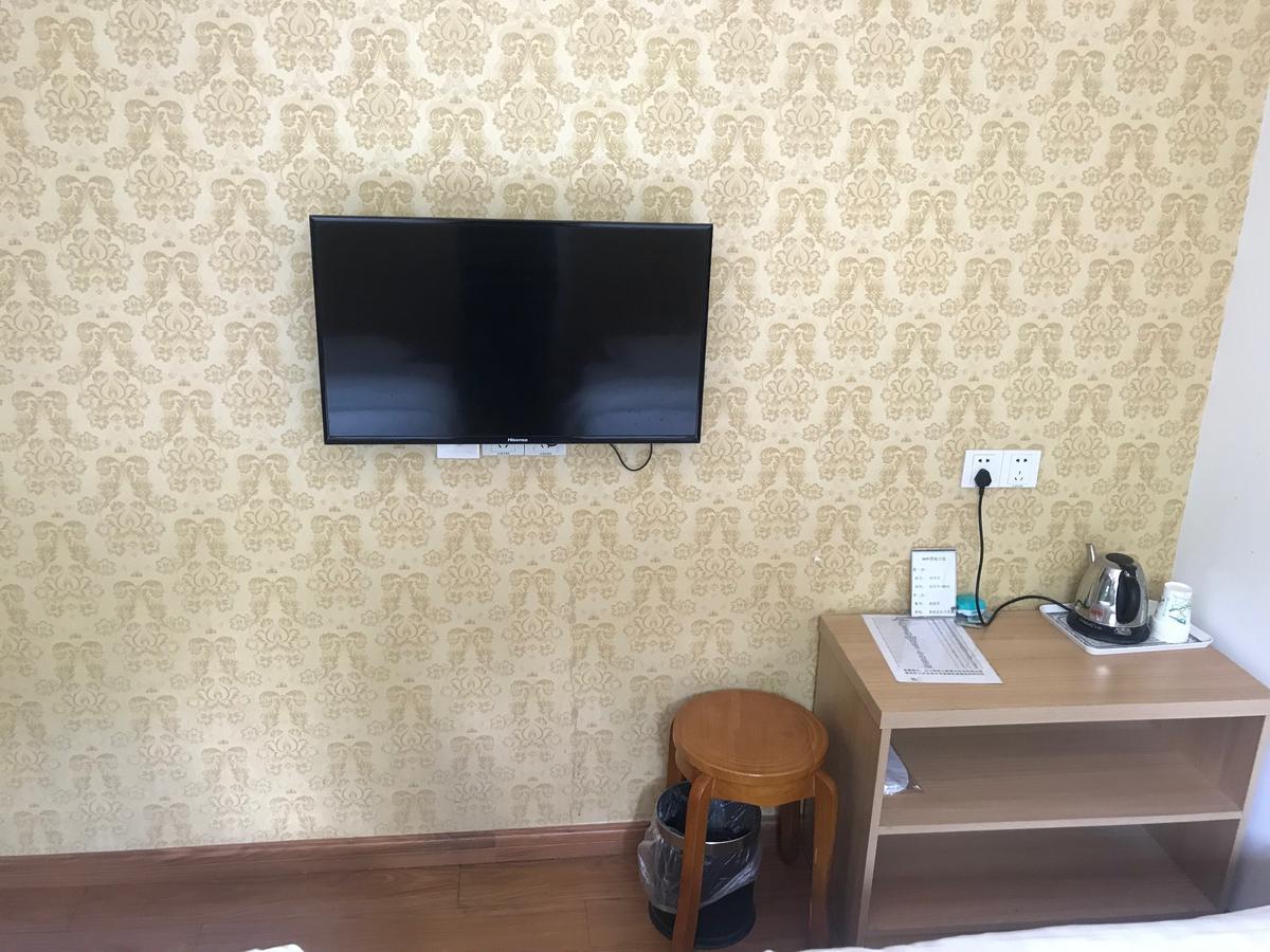 Huifeng Hotel Шанхай Екстериор снимка