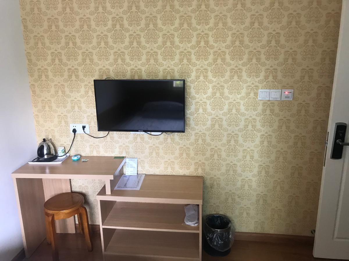 Huifeng Hotel Шанхай Екстериор снимка