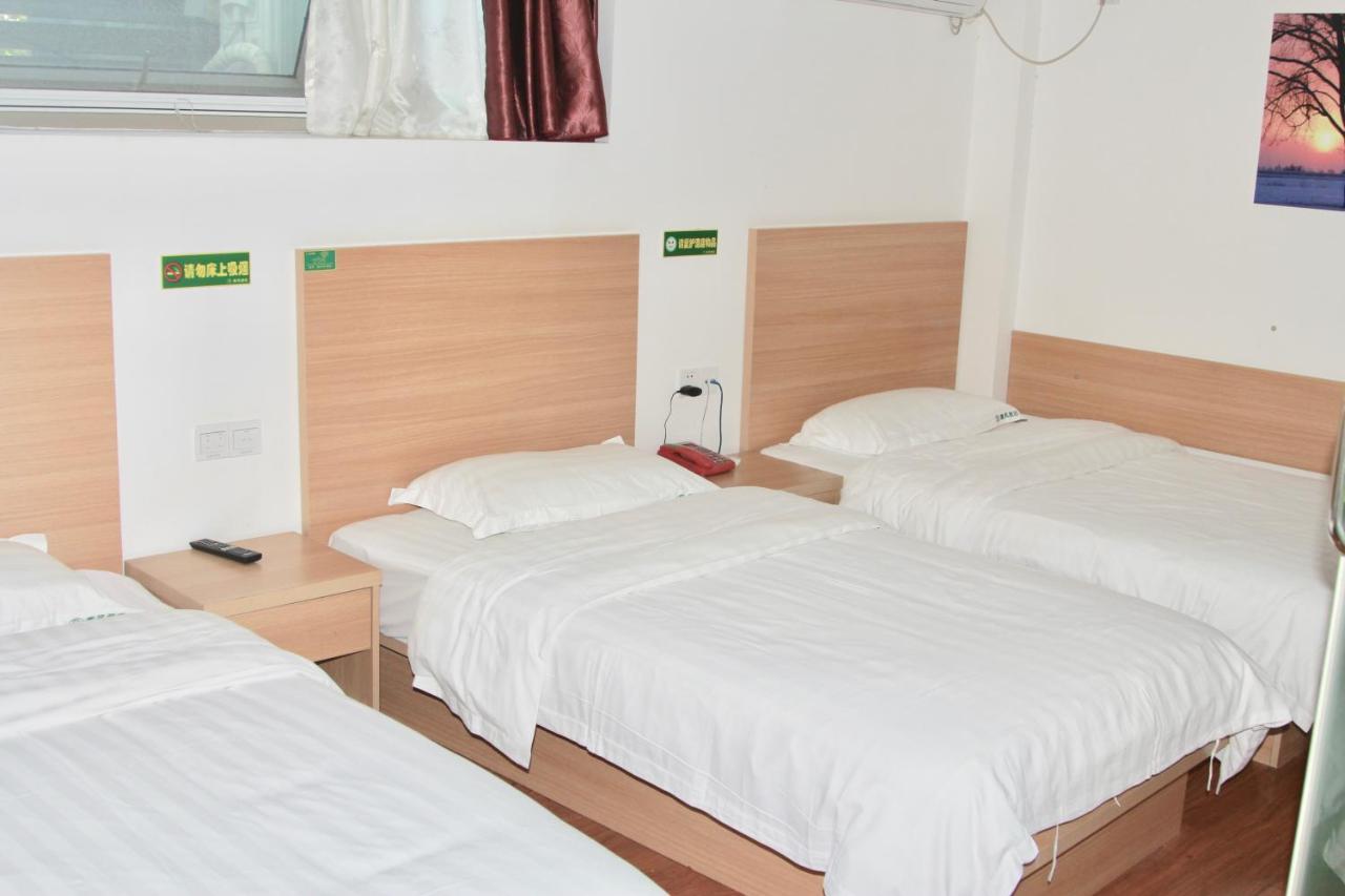 Huifeng Hotel Шанхай Екстериор снимка