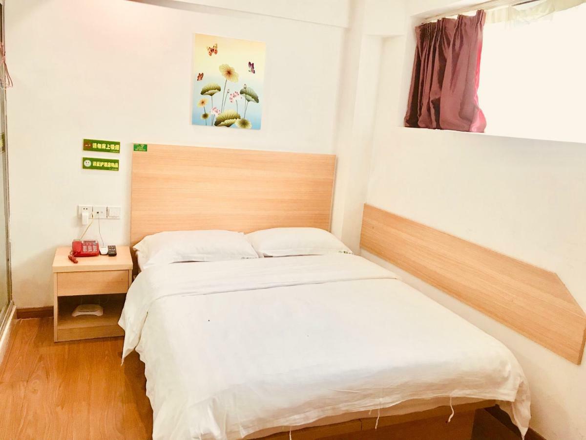 Huifeng Hotel Шанхай Екстериор снимка
